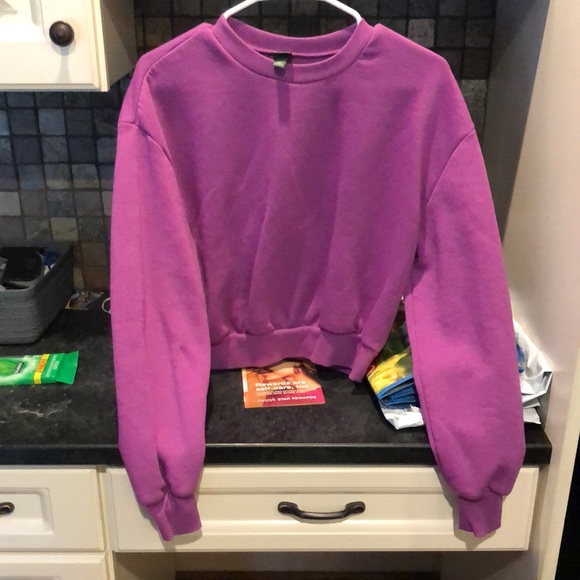 Women’s Cropped Sweatshirt